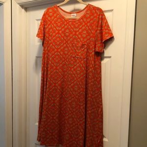 Lularoe Carly Dress.  Size L